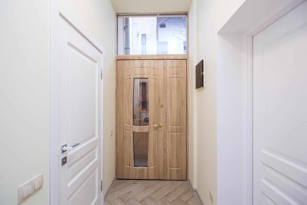 Avangard On Sholom Aleikhem St 7 Apart Apartman Lviv Kültér fotó