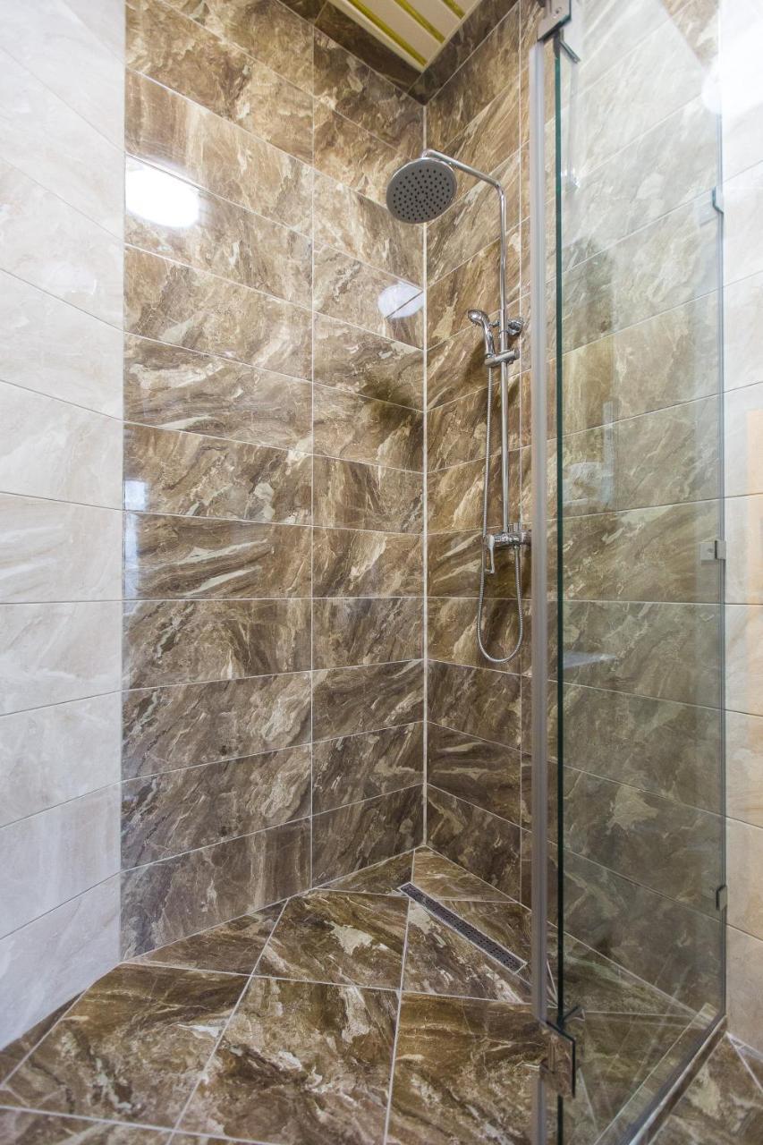 Avangard On Sholom Aleikhem St 7 Apart Apartman Lviv Kültér fotó